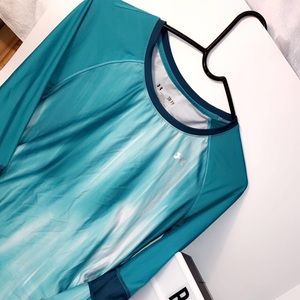UNDER ARMOUR long athletic shirt